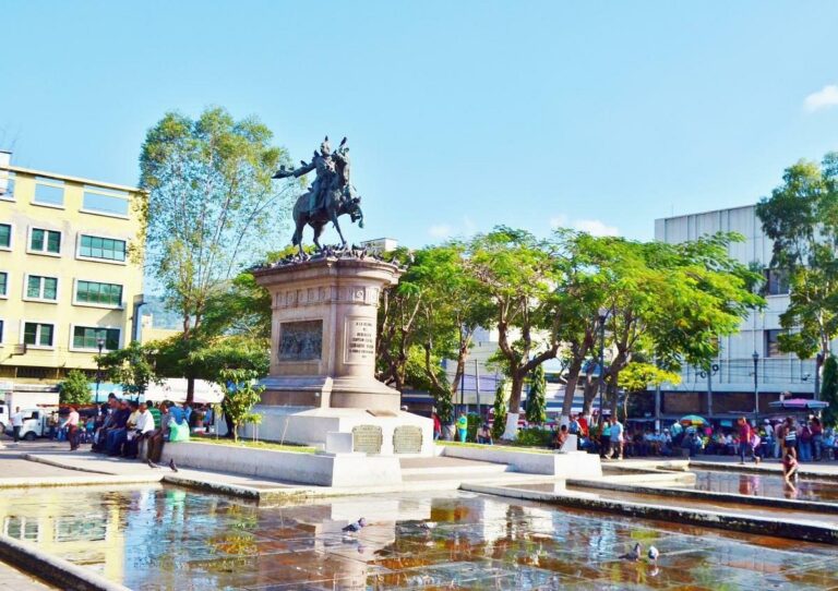 Plaza barrios